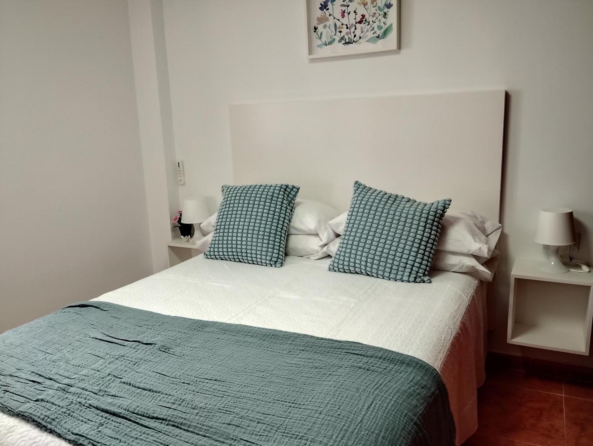 Apartamento Lidia Planta 1, La Carihuela 1ª Linea Playa, Vistas Mar, 1 Dormitorio, 52 M2, 1-3 Huesped, Amplio Balcon, Wifi Torremolinos Exterior foto